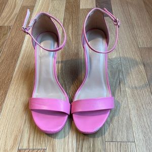 Barbie Pink strappy open toe shoes